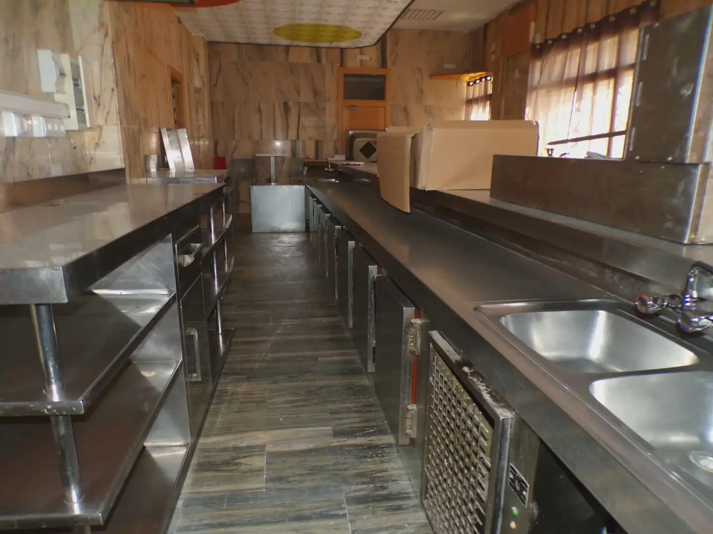 Local Comercial en Pinos Puente en alquiler - 800 € (Ref: 10073081)
