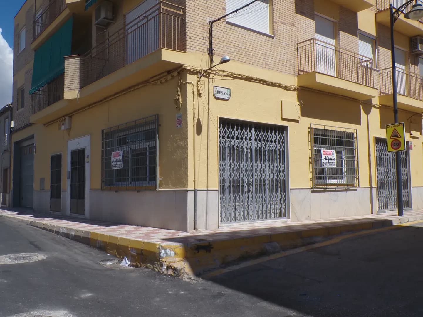 Local Comercial en Pinos Puente en alquiler - 800 € (Ref: 10073081)