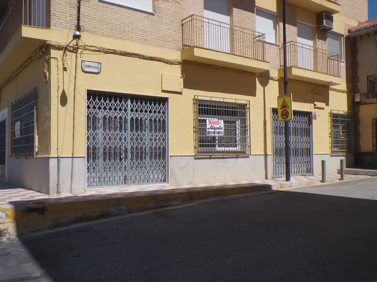 Local Comercial en Pinos Puente en alquiler - 800 € (Ref: 10073081)