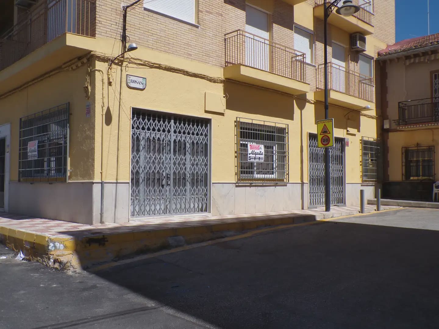 Local Comercial en Pinos Puente en alquiler - 800 € (Ref: 10073081)