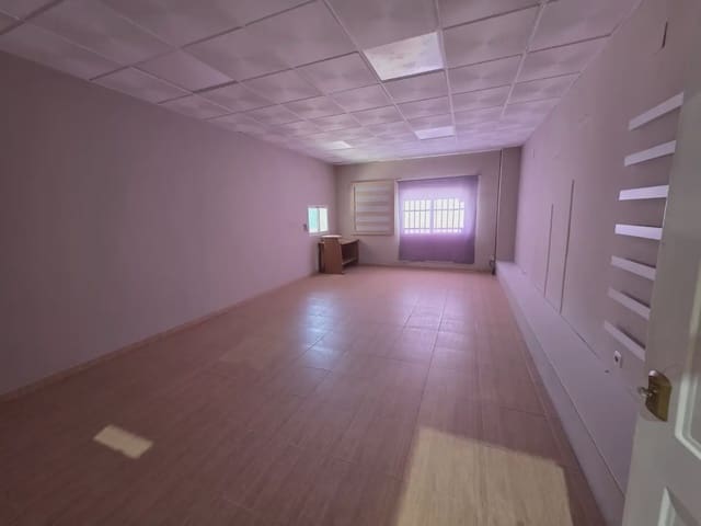 Commercieel te huur in Chauchina - € 800 (Ref: 10091568)