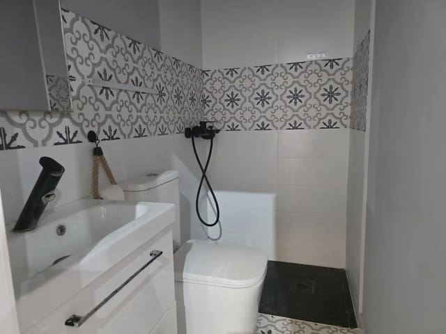 Commercieel te huur in Chauchina - € 800 (Ref: 10091568)