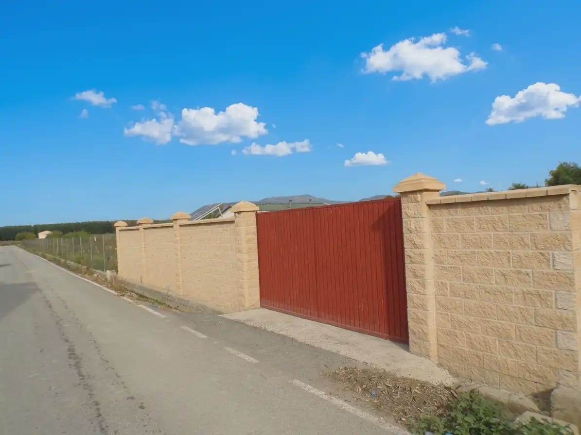 Finka/Dom wiejski na sprzedaż w Fuente Vaqueros - 55 000 € (Ref: 10136331)