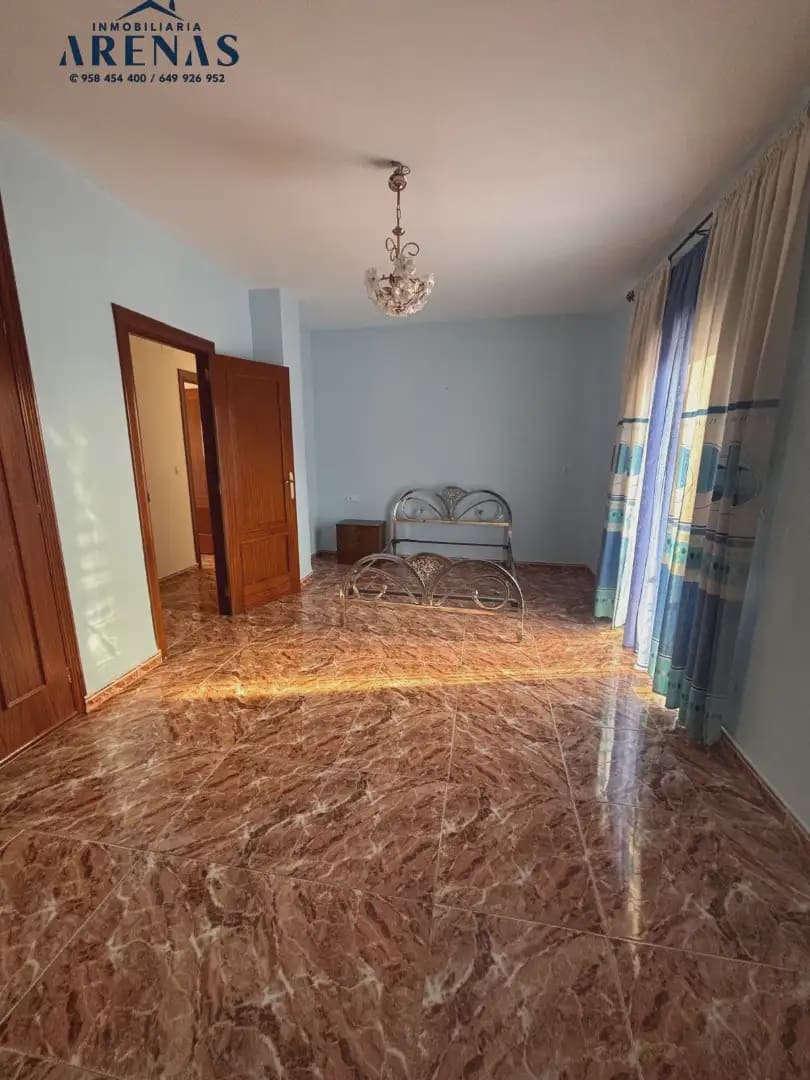 4 soverom Hus til salgs i Illora med garasje - € 135 000 (Ref: 10140112)
