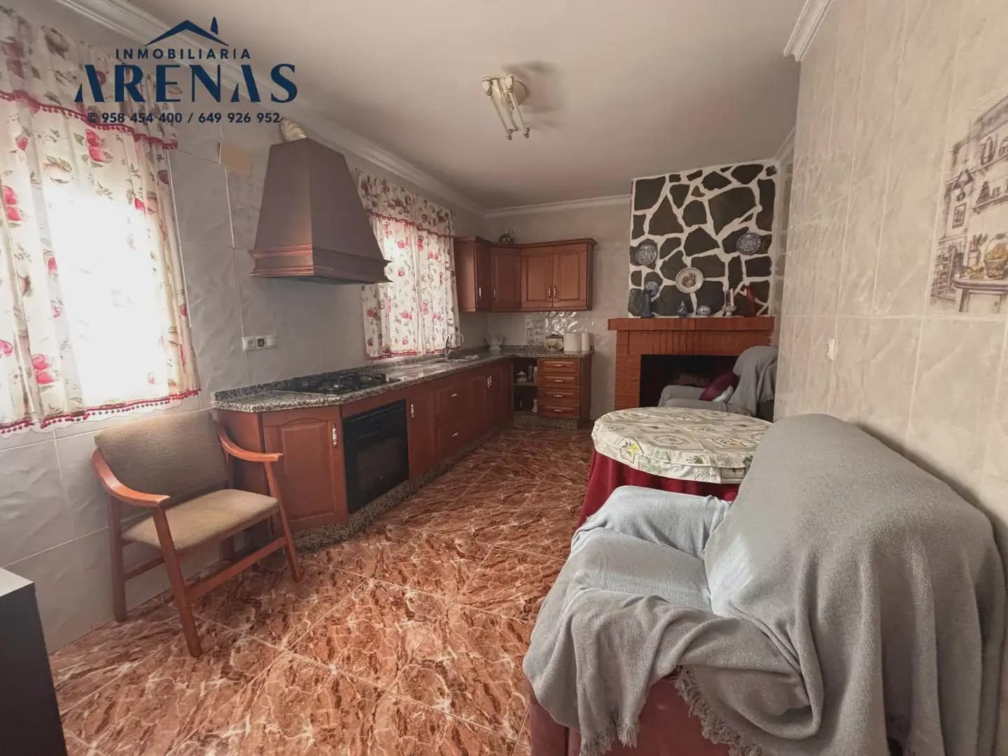 4 soverom Hus til salgs i Illora med garasje - € 135 000 (Ref: 10140112)