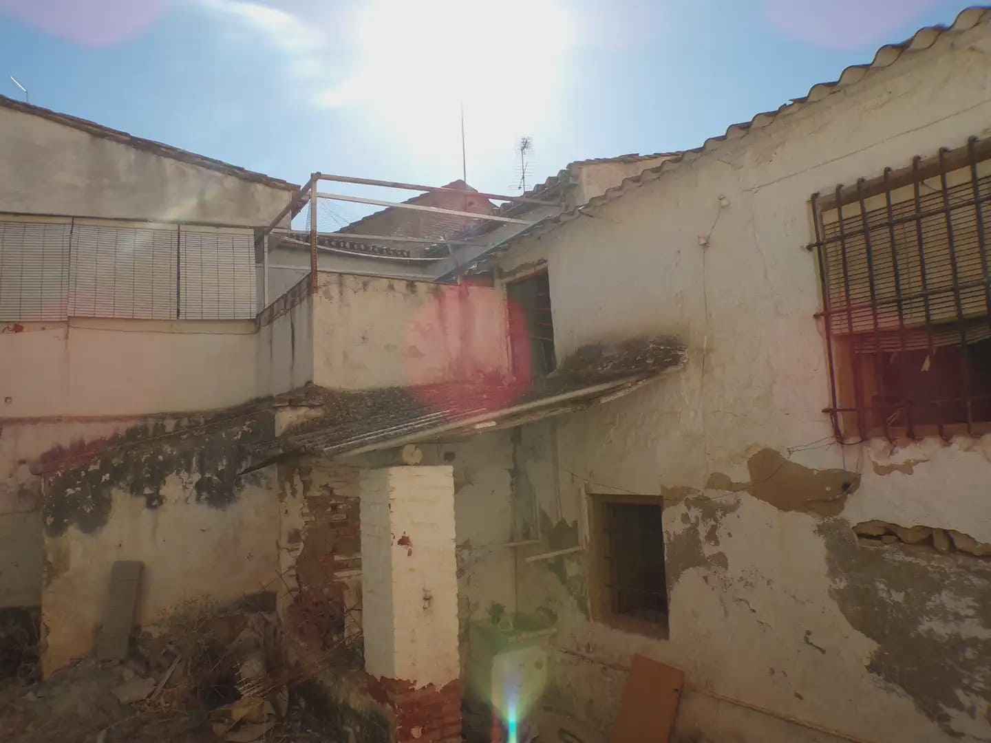 Hus till salu i Pinos Puente - 65 000 € (Ref: 10140417)