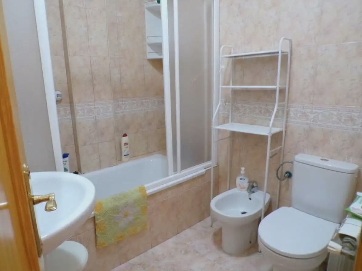 4 soveværelse Byhus til salg i Atarfe med garage - € 269.500 (Ref: 10160180)