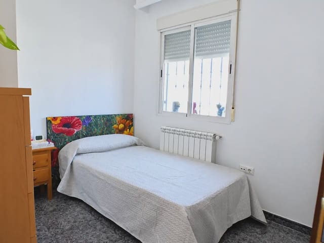4 soveværelse Byhus til salg i Atarfe med garage - € 269.500 (Ref: 10160180)
