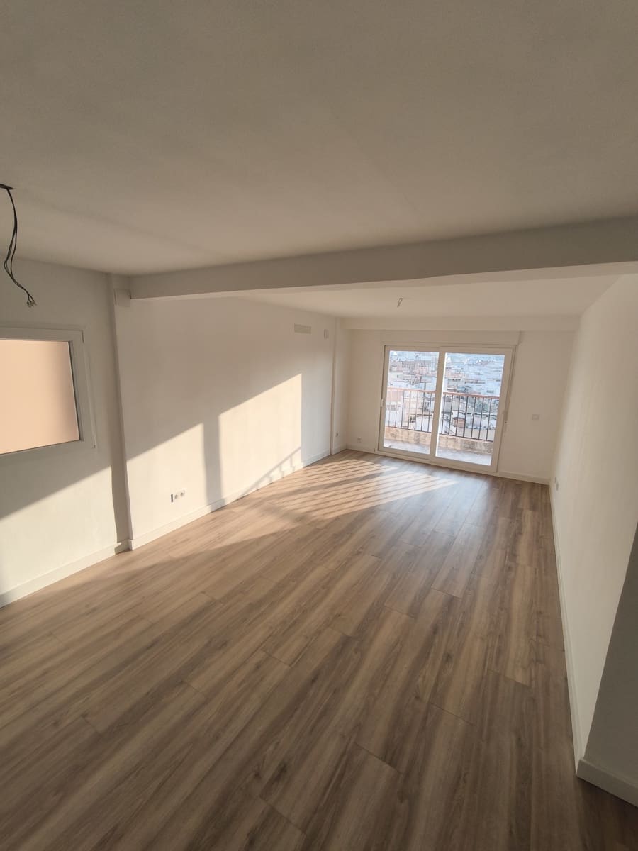 Piso de 3 habitaciones en Alicante / Alacant ciudad en venta - 349.000 € (Ref: 9999306)