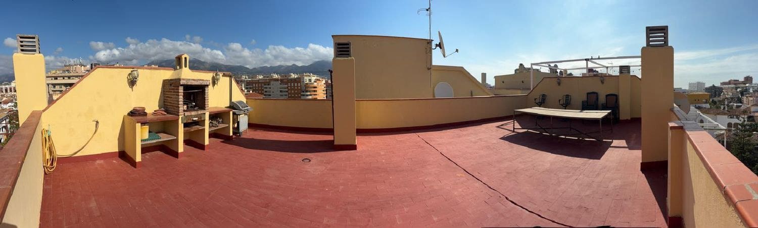 3 bedroom Apartment for sale in Fuengirola with garage - € 375,000 (Ref: 10059599)