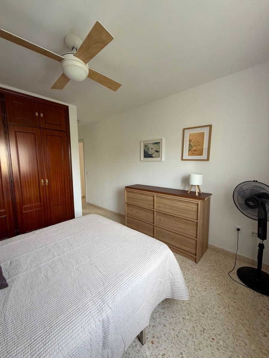 3 sypialnia Apartament do wynajęcia w Miasto Malaga z basenem garażem - 1 600 € (Ref: 10059601)
