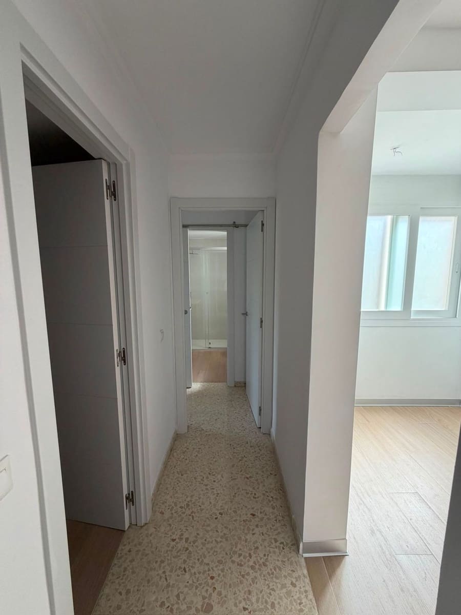 3 sypialnia Apartament do wynajęcia w Miasto Malaga z basenem garażem - 1 600 € (Ref: 10059601)