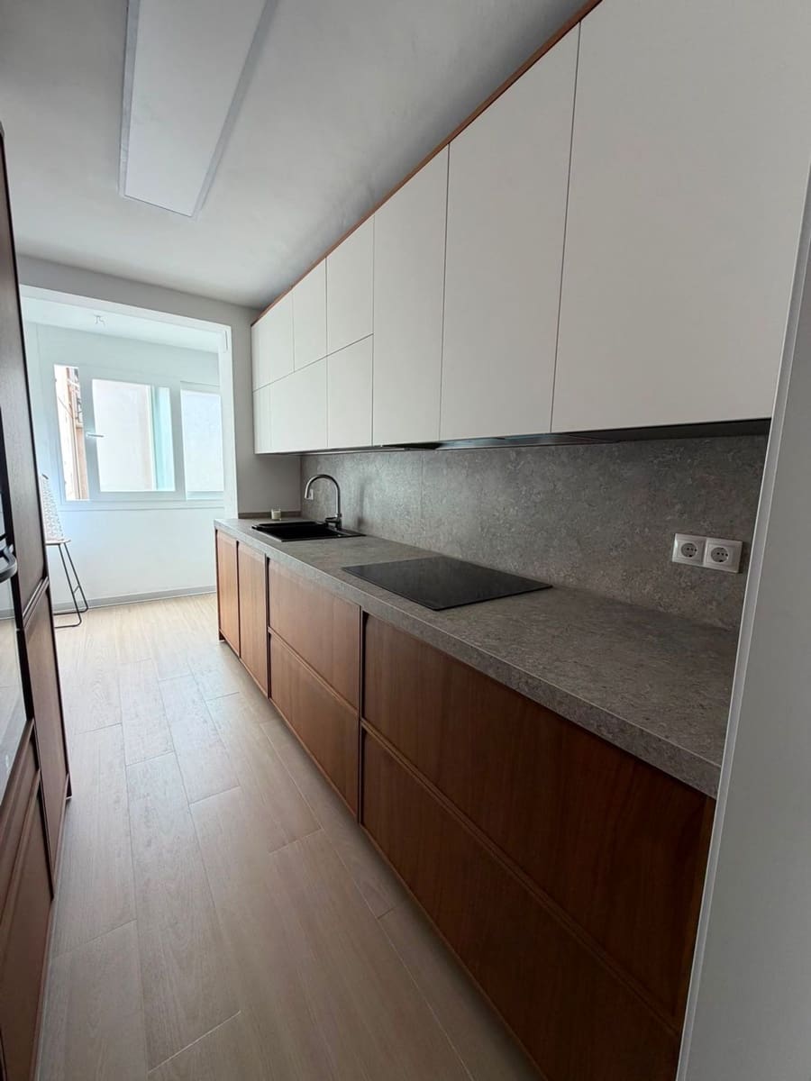 3 sypialnia Apartament do wynajęcia w Miasto Malaga z basenem garażem - 1 600 € (Ref: 10059601)