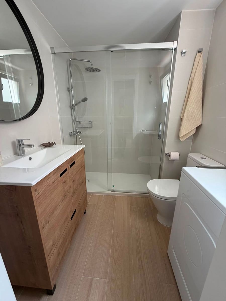 3 sypialnia Apartament do wynajęcia w Miasto Malaga z basenem garażem - 1 600 € (Ref: 10059601)