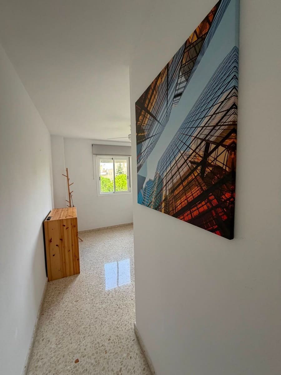 3 sypialnia Apartament do wynajęcia w Miasto Malaga z basenem garażem - 1 600 € (Ref: 10059601)
