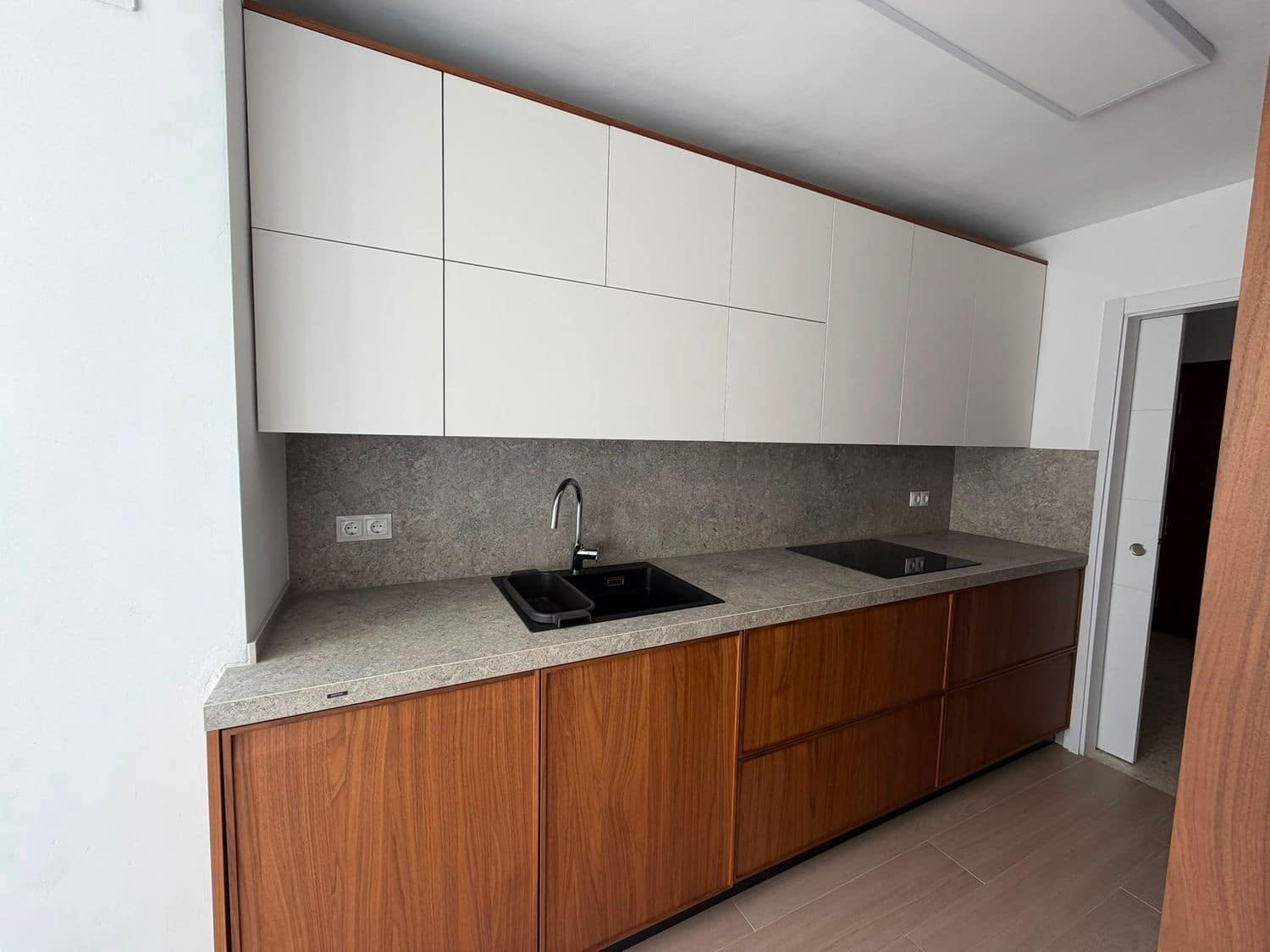 3 sypialnia Apartament do wynajęcia w Miasto Malaga z basenem garażem - 1 600 € (Ref: 10059601)