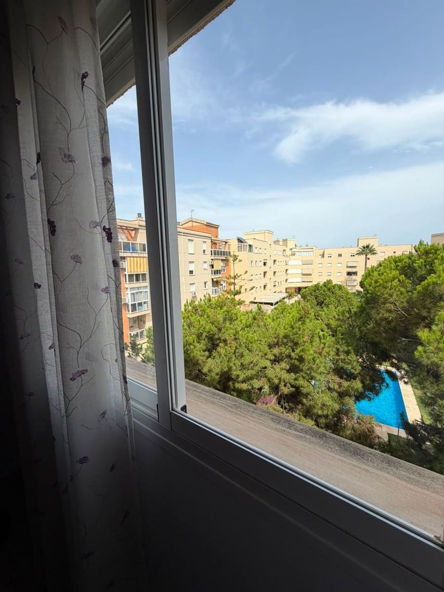 3 sypialnia Apartament do wynajęcia w Miasto Malaga z basenem garażem - 1 600 € (Ref: 10059601)