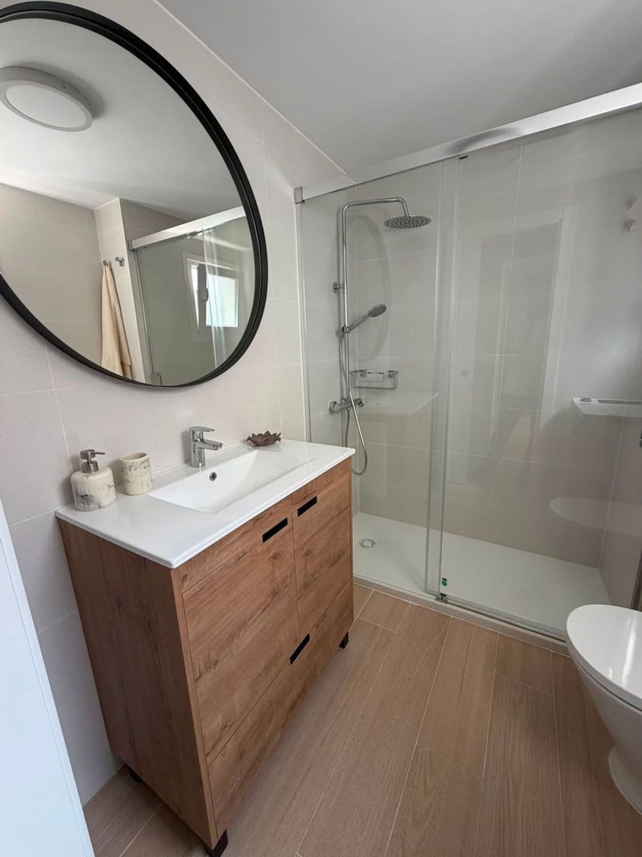 3 sypialnia Apartament do wynajęcia w Miasto Malaga z basenem garażem - 1 600 € (Ref: 10059601)