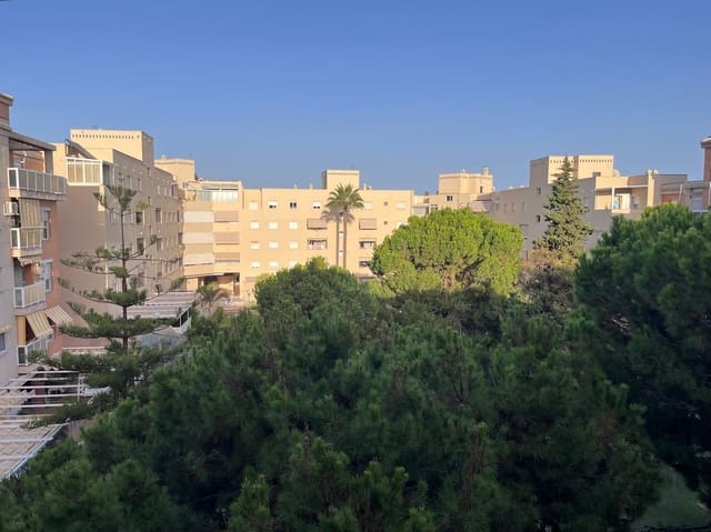3 soveværelse Lejlighed til leje i El Romeral, Málaga by med swimmingpool garage - € 1.600 (Ref: 10059601)