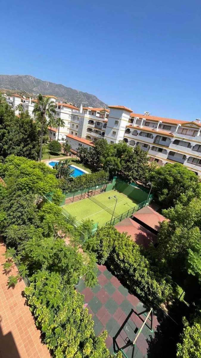 2 bedroom Apartment for sale in Las Lagunas de Mijas with pool garage - € 300,000 (Ref: 10059607)