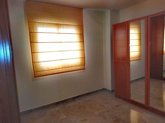 4 quarto Apartamento para venda em Ciudad Jardín, Málaga cidade com piscina garagem - 425 000 € (Ref: 10059608)