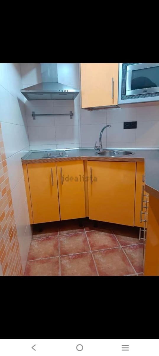 Apartment for rent in Torremolinos with pool garage - € 900 (Ref: 10059609)