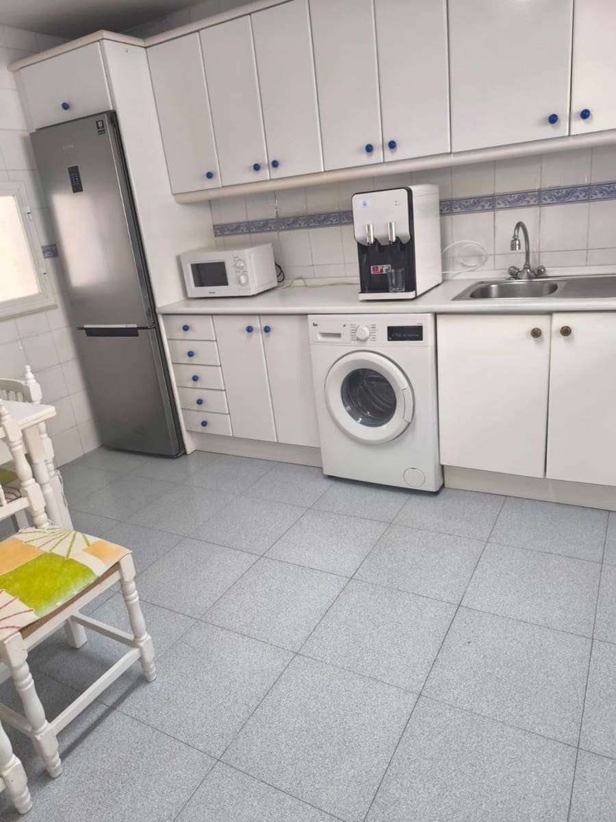 3 soveværelse Byhus til salg i Torre de Benagalbon med garage - € 620.000 (Ref: 10059610)