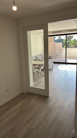2 sovrum Lägenhet att hyra i Torremolinos med pool garage - 2 200 € (Ref: 10059612)
