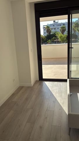 2 sovrum Lägenhet att hyra i Torremolinos med pool garage - 2 200 € (Ref: 10059612)