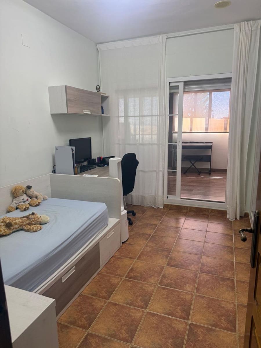3 camera da letto Appartamento in vendita in Coin con piscina garage - 495.000 € (Rif: 10061253)