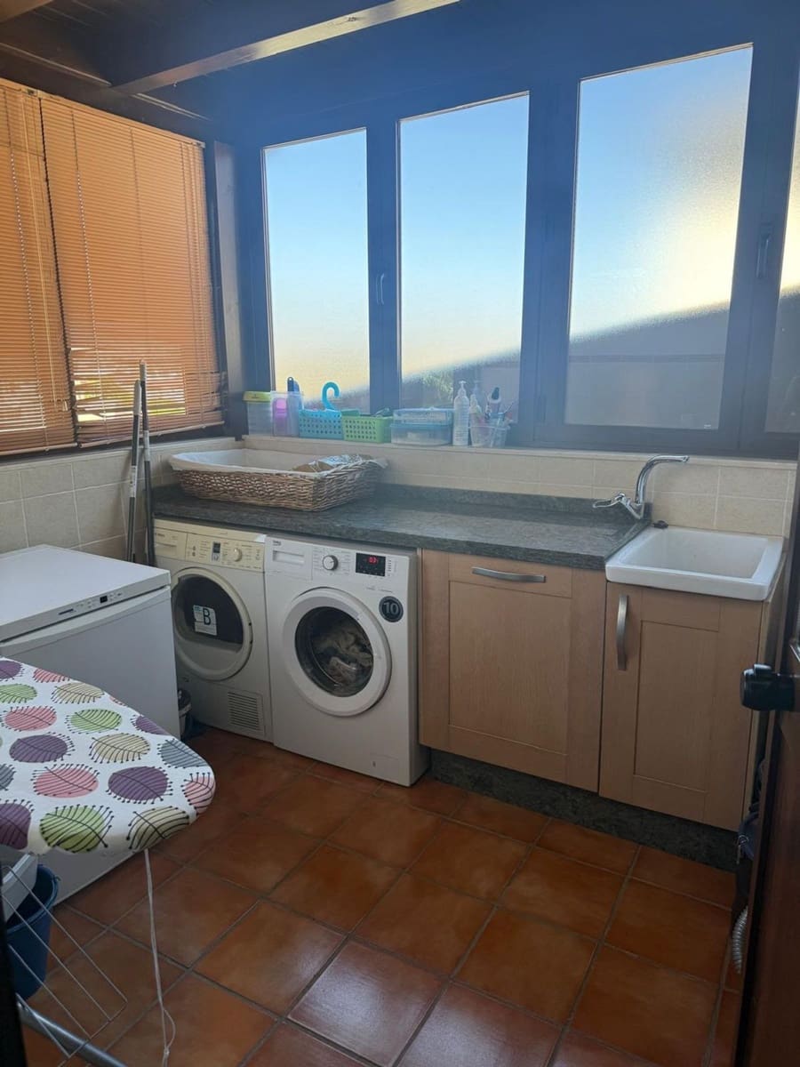 3 camera da letto Appartamento in vendita in Coin con piscina garage - 495.000 € (Rif: 10061253)