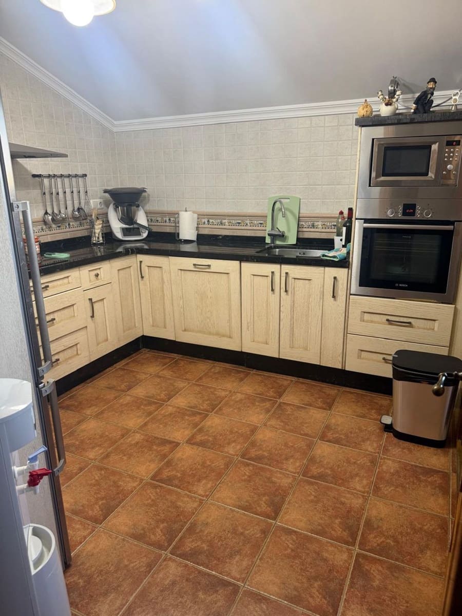 3 camera da letto Appartamento in vendita in Coin con piscina garage - 495.000 € (Rif: 10061253)