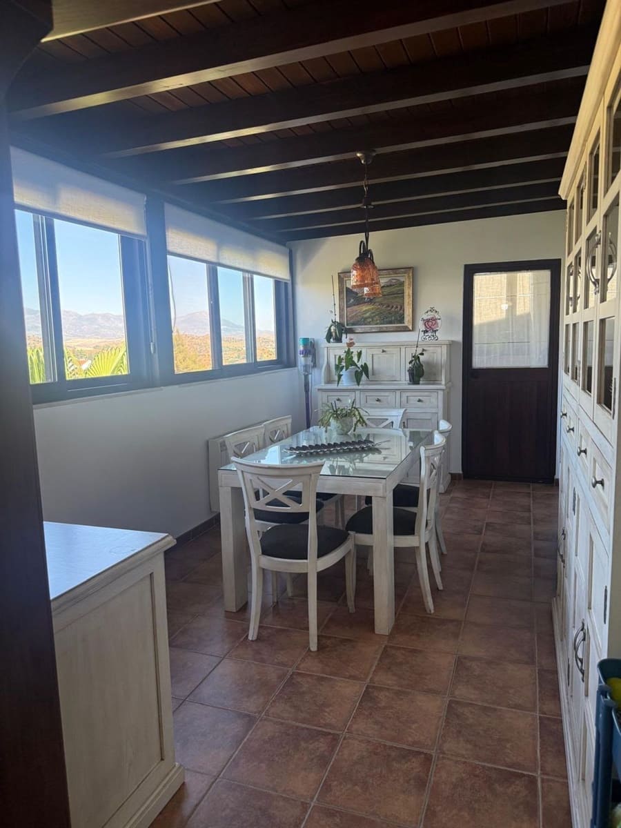 3 camera da letto Appartamento in vendita in Coin con piscina garage - 495.000 € (Rif: 10061253)