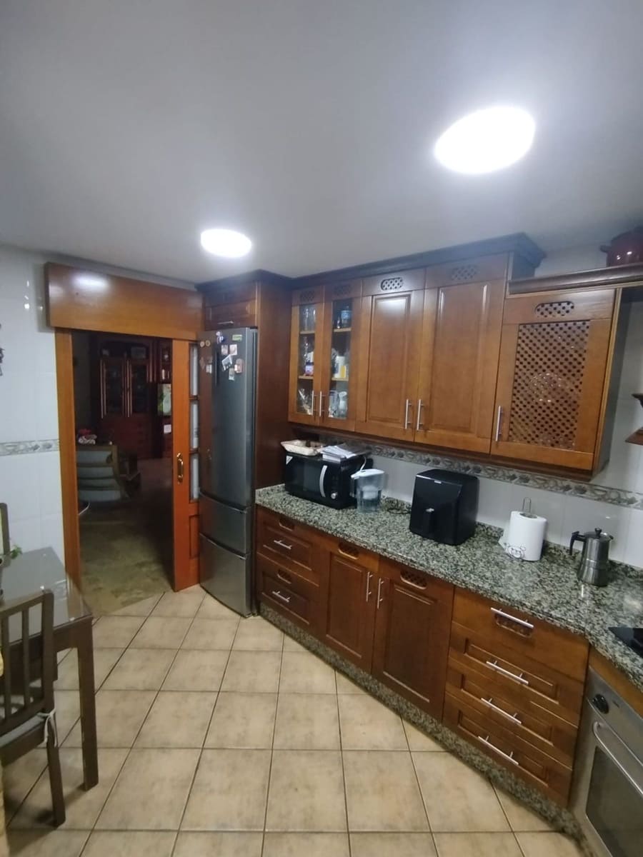4 sypialnia Apartament na sprzedaż w Miasto Malaga z basenem garażem - 410 000 € (Ref: 10077404)