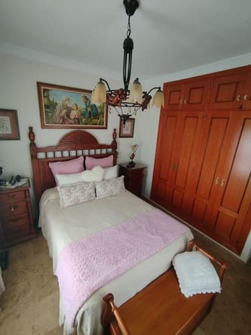 4 sypialnia Apartament na sprzedaż w El Higueral, Miasto Málaga z basenem garażem - 410 000 € (Ref: 10077404)