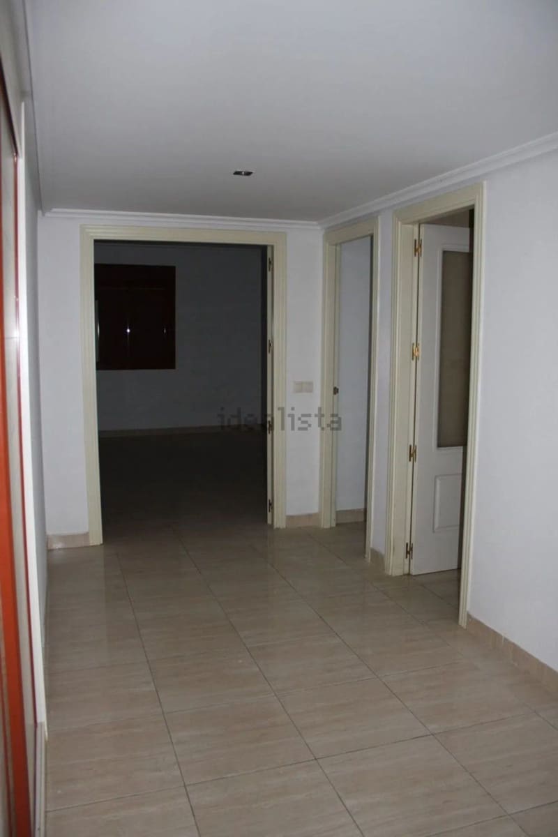 3 slaapkamer Appartement te huur in Malaga stad met garage - € 1.450 (Ref: 10097512)