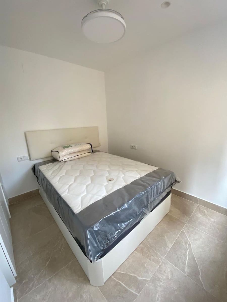 1 slaapkamer Appartement te huur in Malaga stad met garage - € 1.000 (Ref: 10097513)