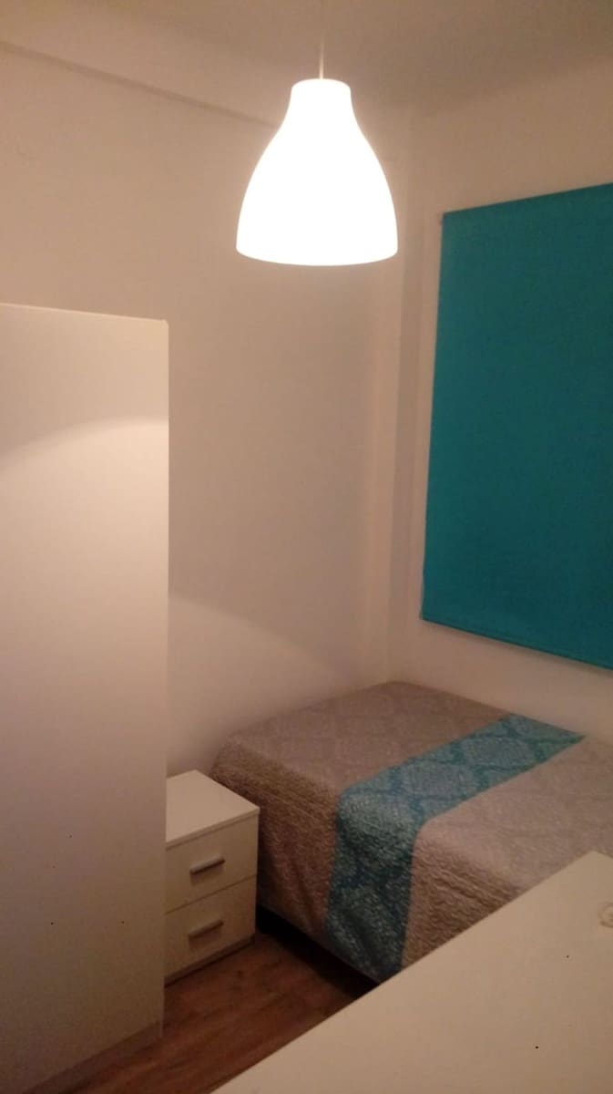 3 Zimmer Apartment zu vermieten in Malaga Stadt mit Garage - 1.200 € (Ref: 10099489)