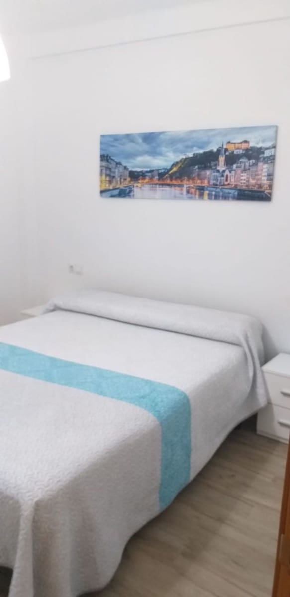 3 Zimmer Apartment zu vermieten in Malaga Stadt mit Garage - 1.200 € (Ref: 10099489)