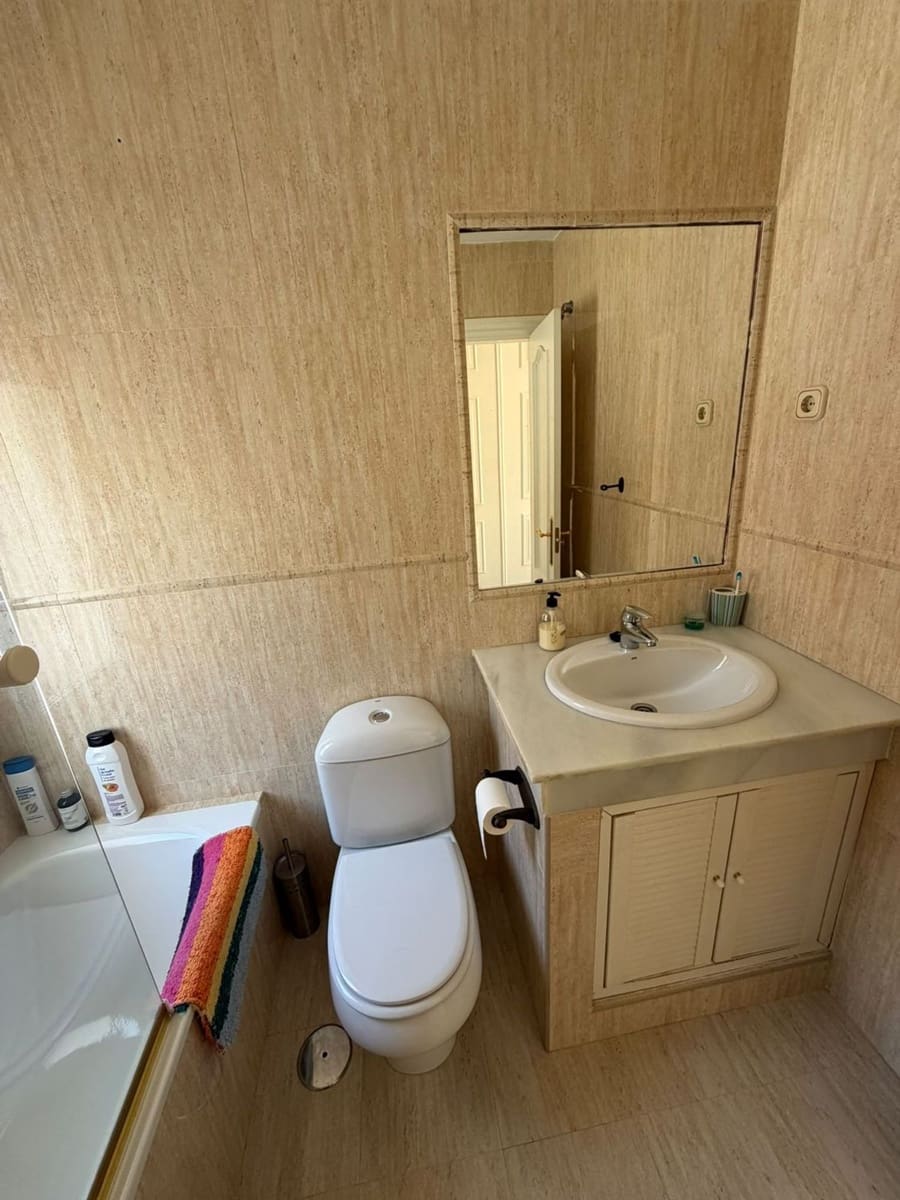 Casa de 3 habitaciones en Málaga ciudad en alquiler con piscina garaje - 4.000 € (Ref: 10108704)