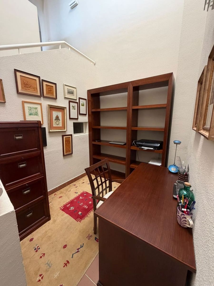 Casa de 3 habitaciones en Málaga ciudad en alquiler con piscina garaje - 4.000 € (Ref: 10108704)