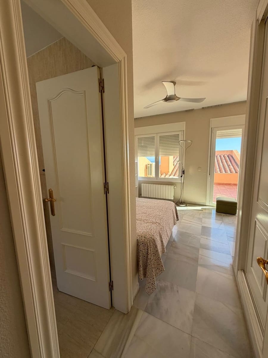 Casa de 3 habitaciones en Málaga ciudad en alquiler con piscina garaje - 4.000 € (Ref: 10108704)