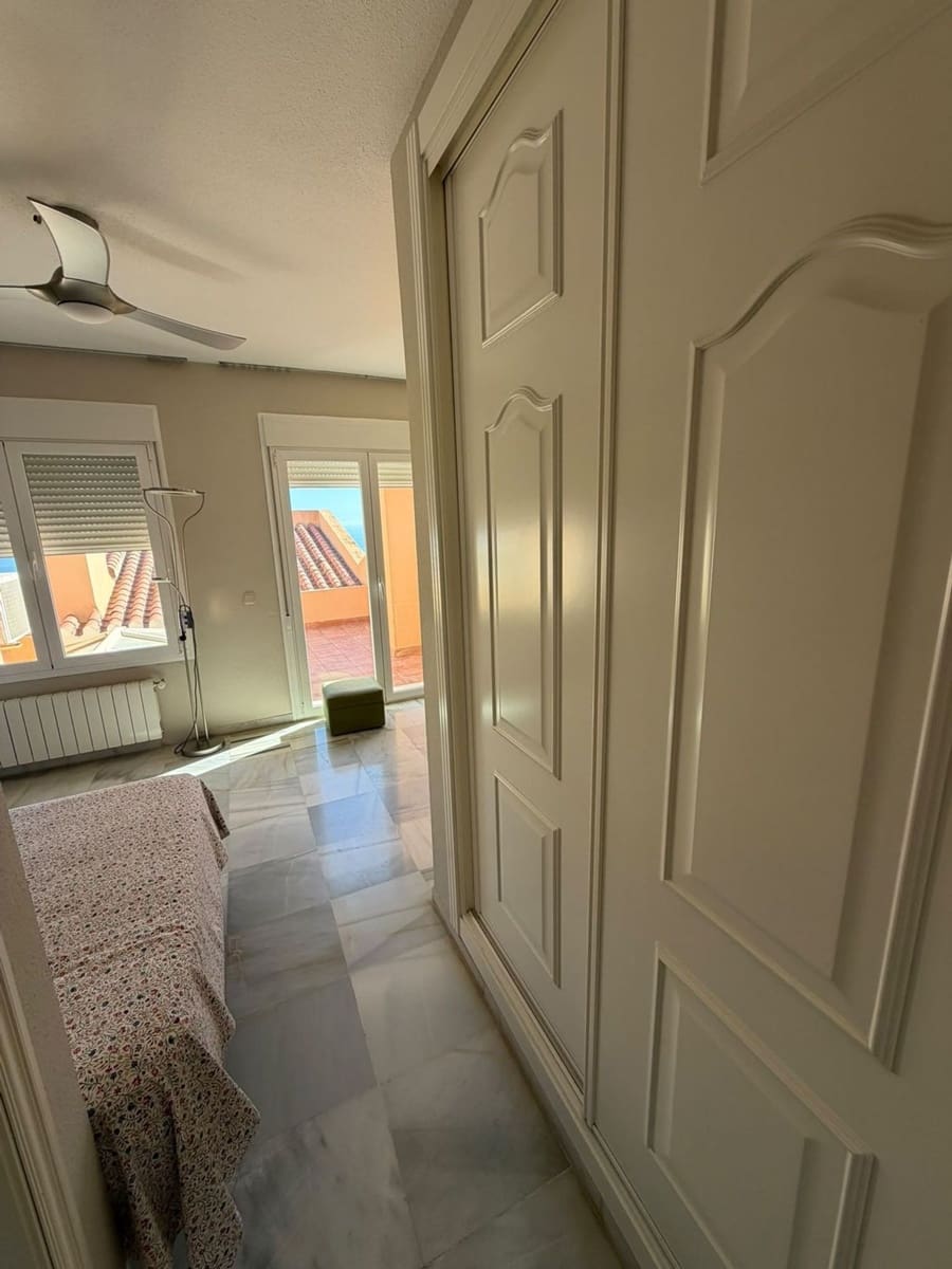 Casa de 3 habitaciones en Málaga ciudad en alquiler con piscina garaje - 4.000 € (Ref: 10108704)