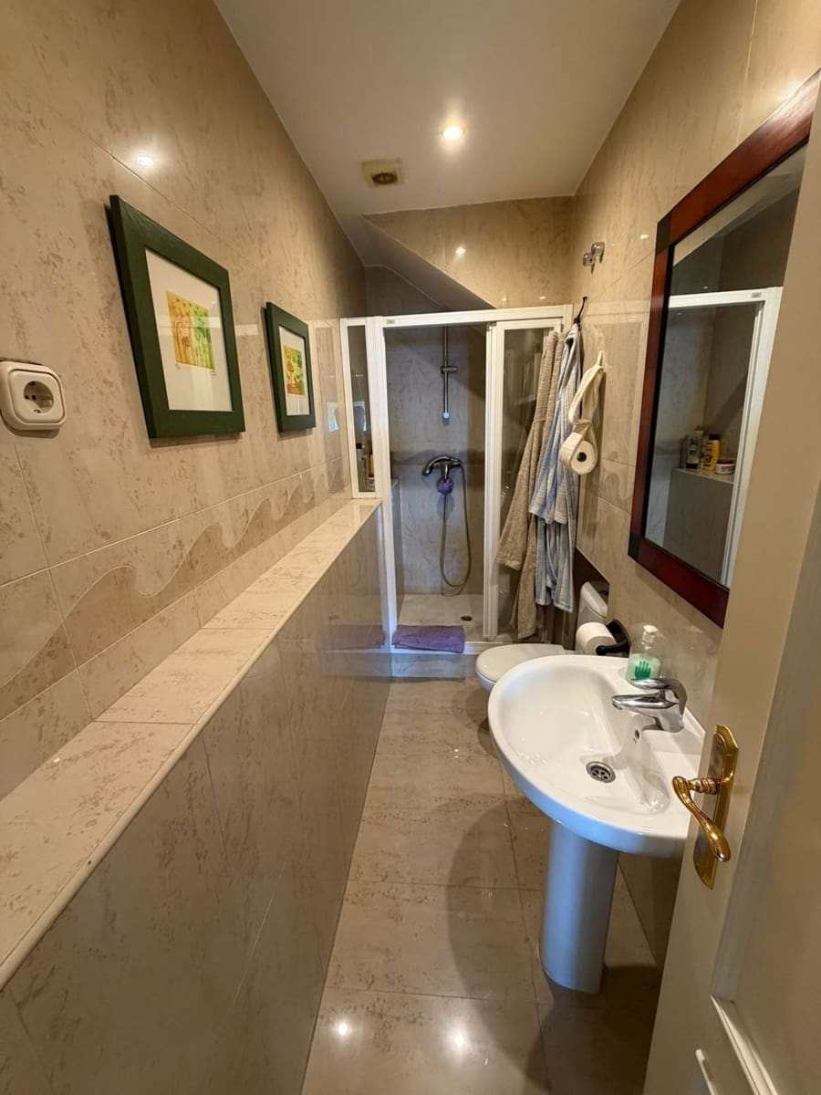 Casa de 3 habitaciones en Málaga ciudad en alquiler con piscina garaje - 4.000 € (Ref: 10108704)