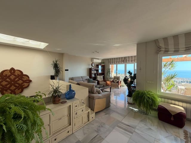 3 sypialnia Dom do wynajęcia w Cerrado de Calderon, Miasto Málaga z basenem garażem - 4 000 € (Ref: 10108704)
