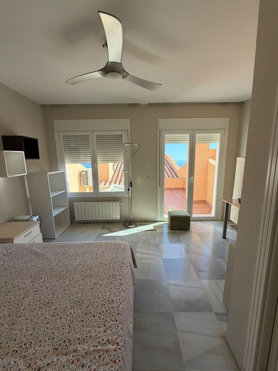 Casa de 3 habitaciones en Málaga ciudad en alquiler con piscina garaje - 4.000 € (Ref: 10108704)