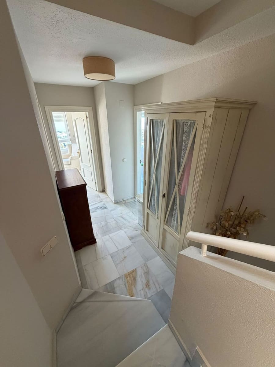 Casa de 3 habitaciones en Málaga ciudad en alquiler con piscina garaje - 4.000 € (Ref: 10108704)