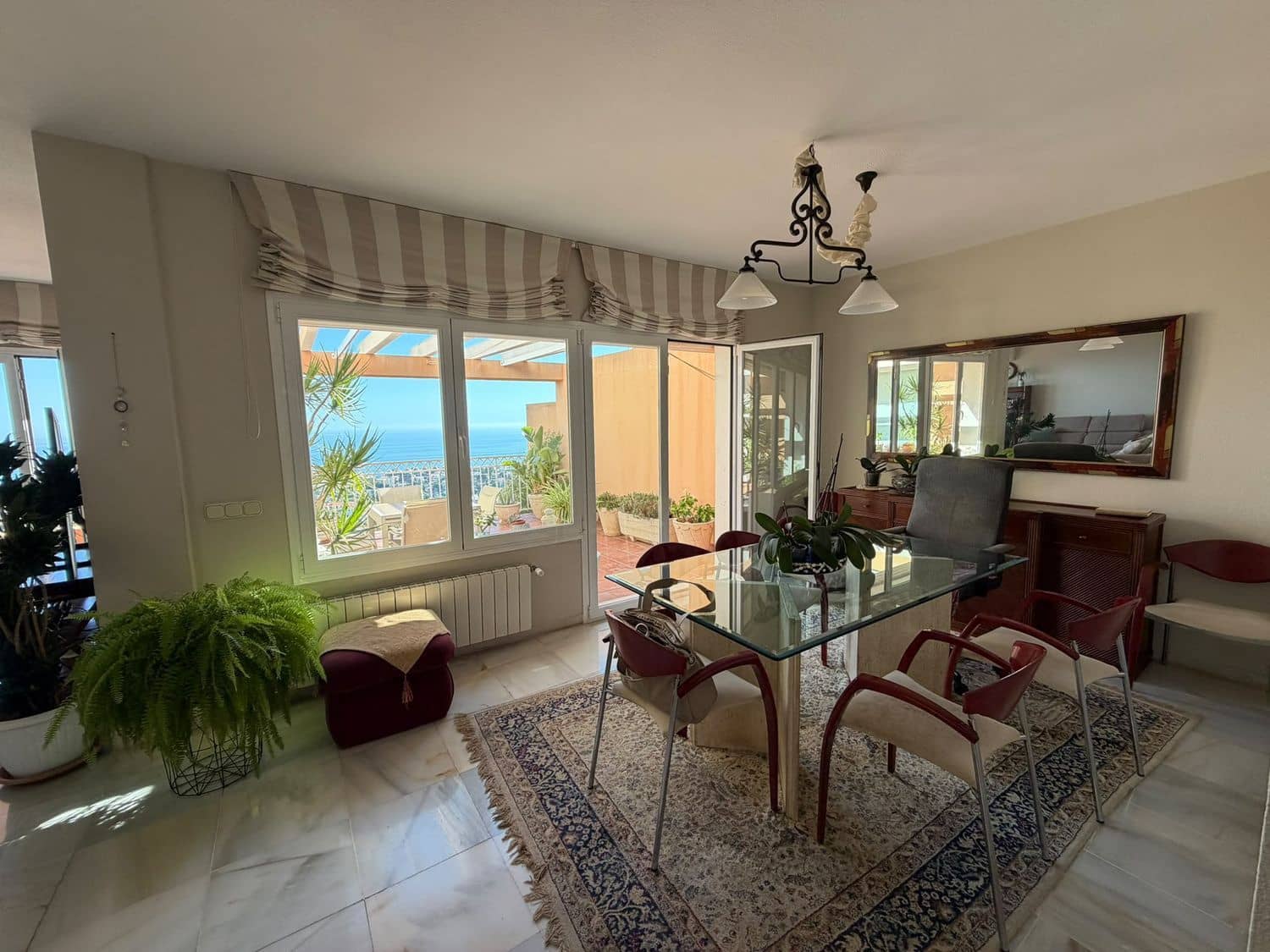 Casa de 3 habitaciones en Málaga ciudad en alquiler con piscina garaje - 4.000 € (Ref: 10108704)