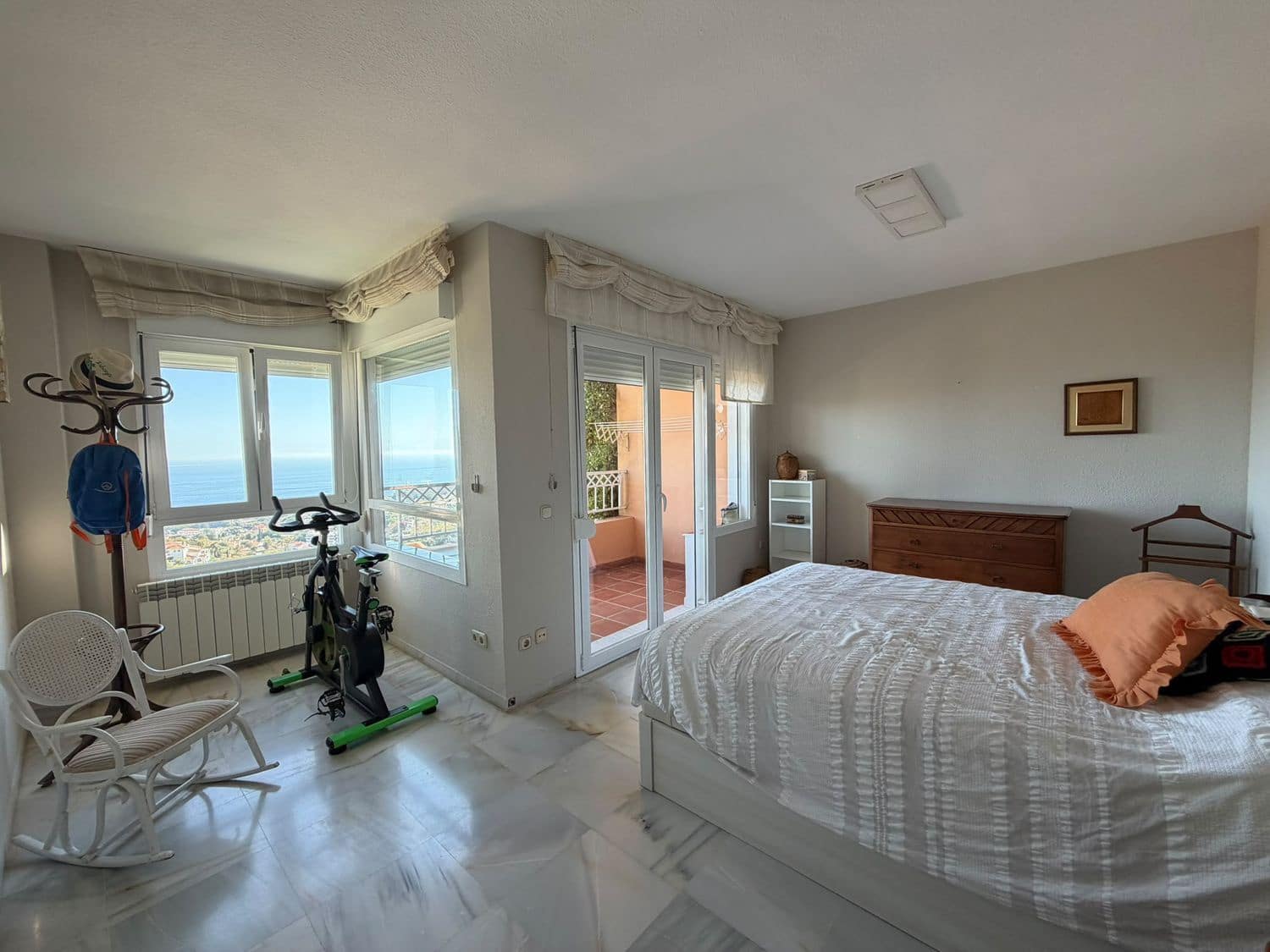 Casa de 3 habitaciones en Málaga ciudad en alquiler con piscina garaje - 4.000 € (Ref: 10108704)