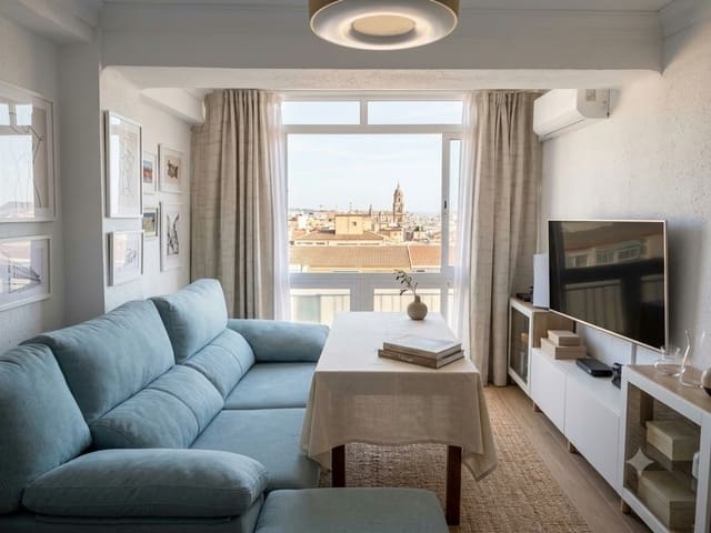3 bedroom Apartment for sale in Victoria Eugenia, Málaga city with garage - € 300,000 (Ref: 10121125)